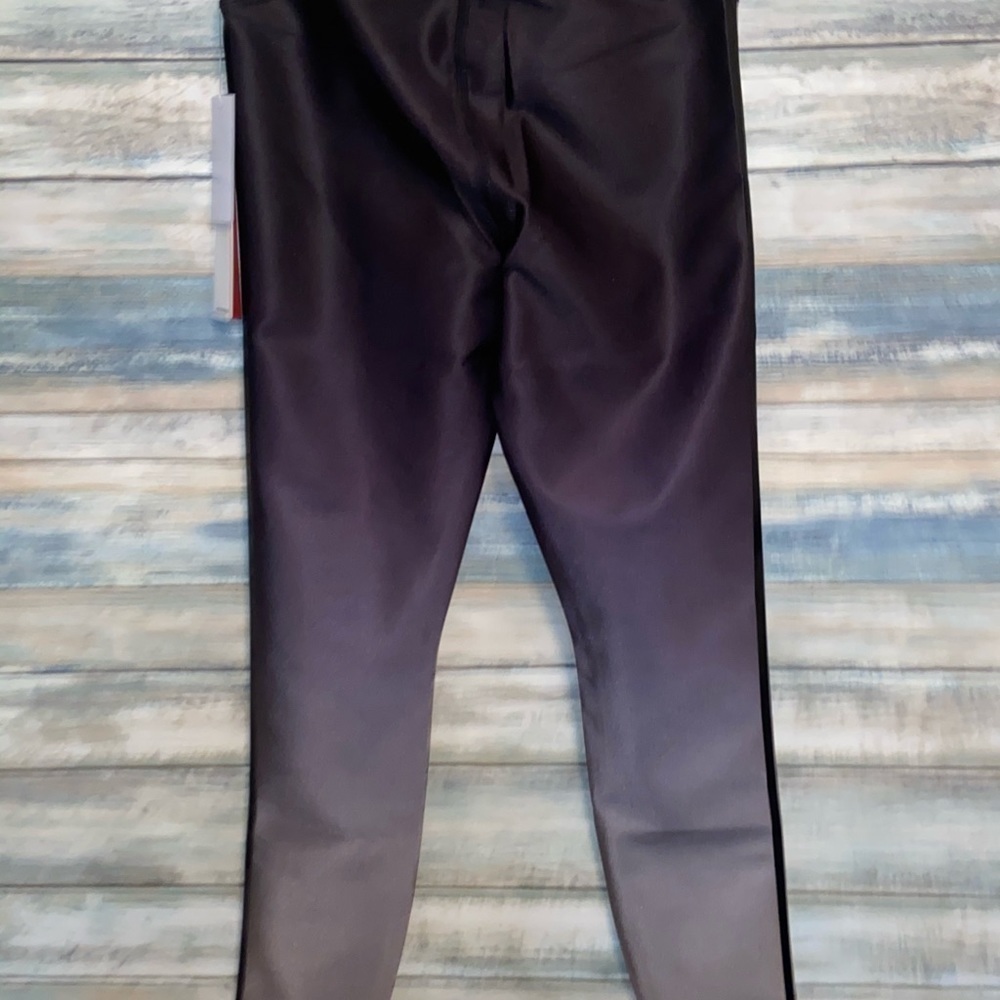 Good American the core strength bronzed leggings - Picture 7 of 8